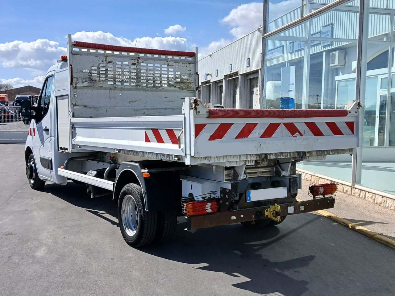 Volquete/Dumper Renault MASTER R3500 L3 2.3 - Όχημα με ανατρεπομενη καροτσα: φωτογραφία 3 Volquete/Dumper Renault MASTER R3500 L3 2.3 - Όχημα με ανατρεπομενη καροτσα: φωτογραφία 3