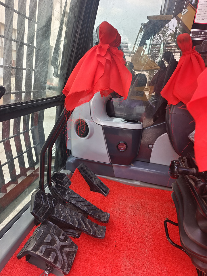 CAT 320D2L Customizable - Ερπυστριοφόρος εκσκαφέας: φωτογραφία 5 CAT 320D2L Customizable - Ερπυστριοφόρος εκσκαφέας: φωτογραφία 5