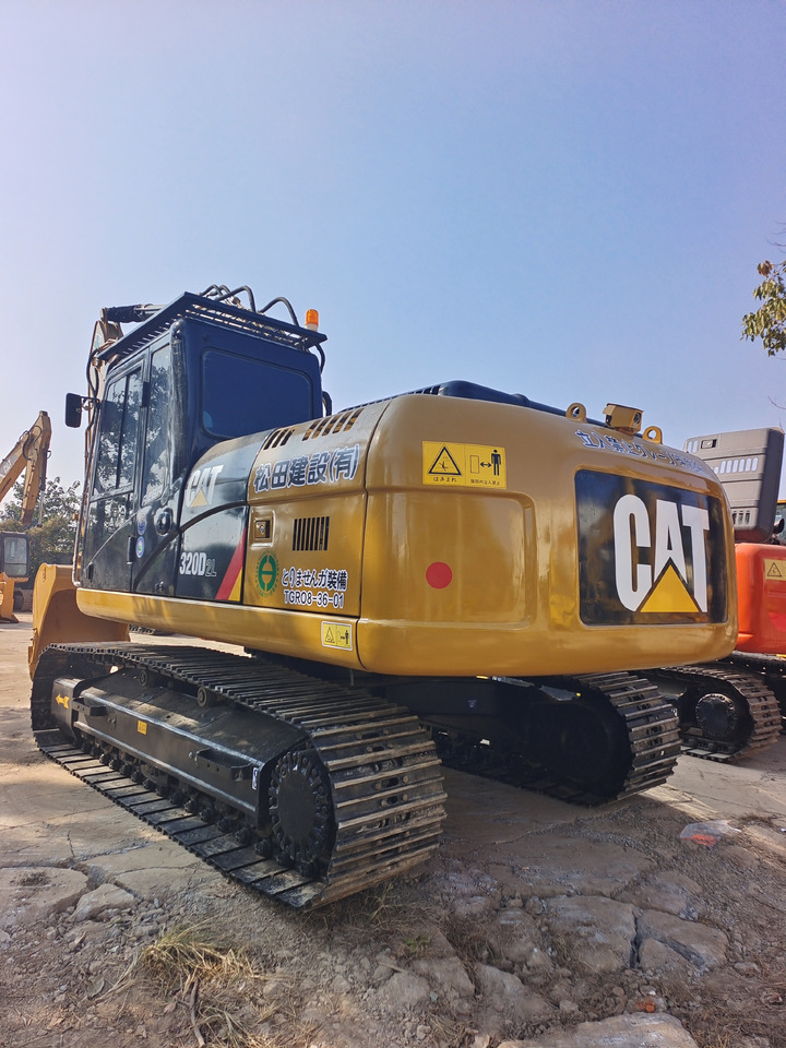 CAT 320D2L - Ερπυστριοφόρος εκσκαφέας: φωτογραφία 3 CAT 320D2L - Ερπυστριοφόρος εκσκαφέας: φωτογραφία 3