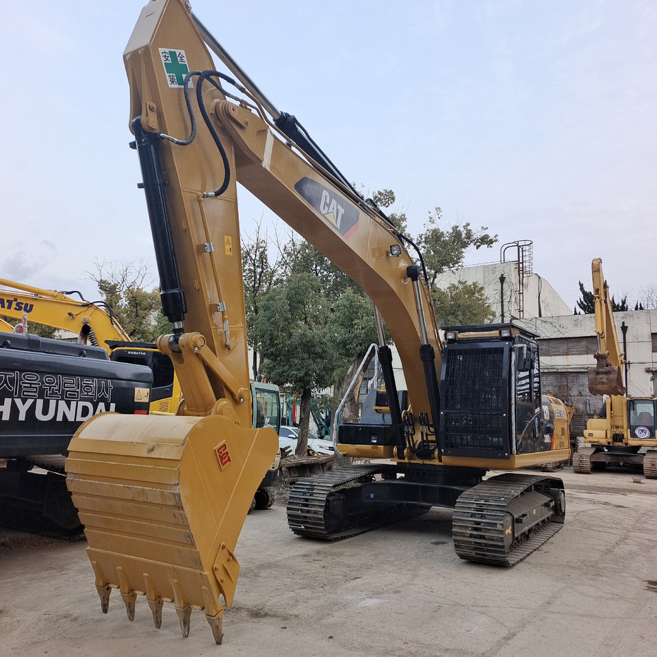 CAT 330 D2 L - Ερπυστριοφόρος εκσκαφέας: φωτογραφία 2 CAT 330 D2 L - Ερπυστριοφόρος εκσκαφέας: φωτογραφία 2