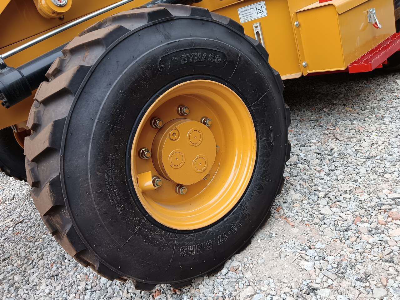 CAT 420F2 - Φορτωτής εκσκαφέας: φωτογραφία 4 CAT 420F2 - Φορτωτής εκσκαφέας: φωτογραφία 4