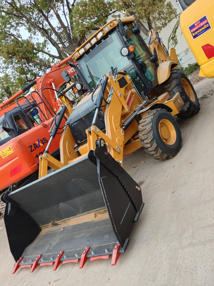 CAT 420F - Φορτωτής εκσκαφέας: φωτογραφία 2 CAT 420F - Φορτωτής εκσκαφέας: φωτογραφία 2