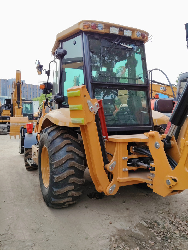 CAT 420F - Φορτωτής εκσκαφέας: φωτογραφία 5 CAT 420F - Φορτωτής εκσκαφέας: φωτογραφία 5