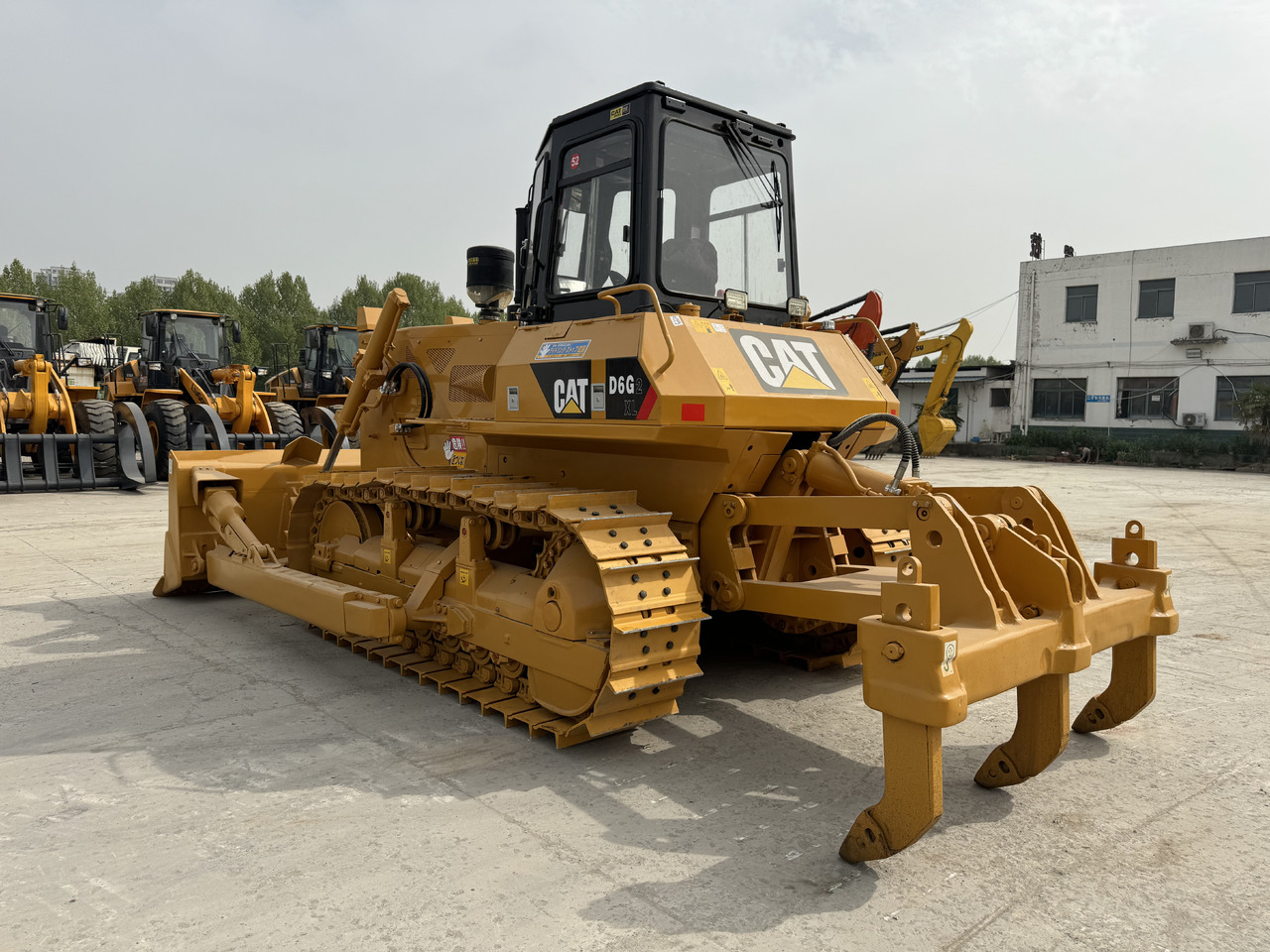 CAT D6G D 6 G D7G D5G - Μπουλντόζα: φωτογραφία 3 CAT D6G D 6 G D7G D5G - Μπουλντόζα: φωτογραφία 3