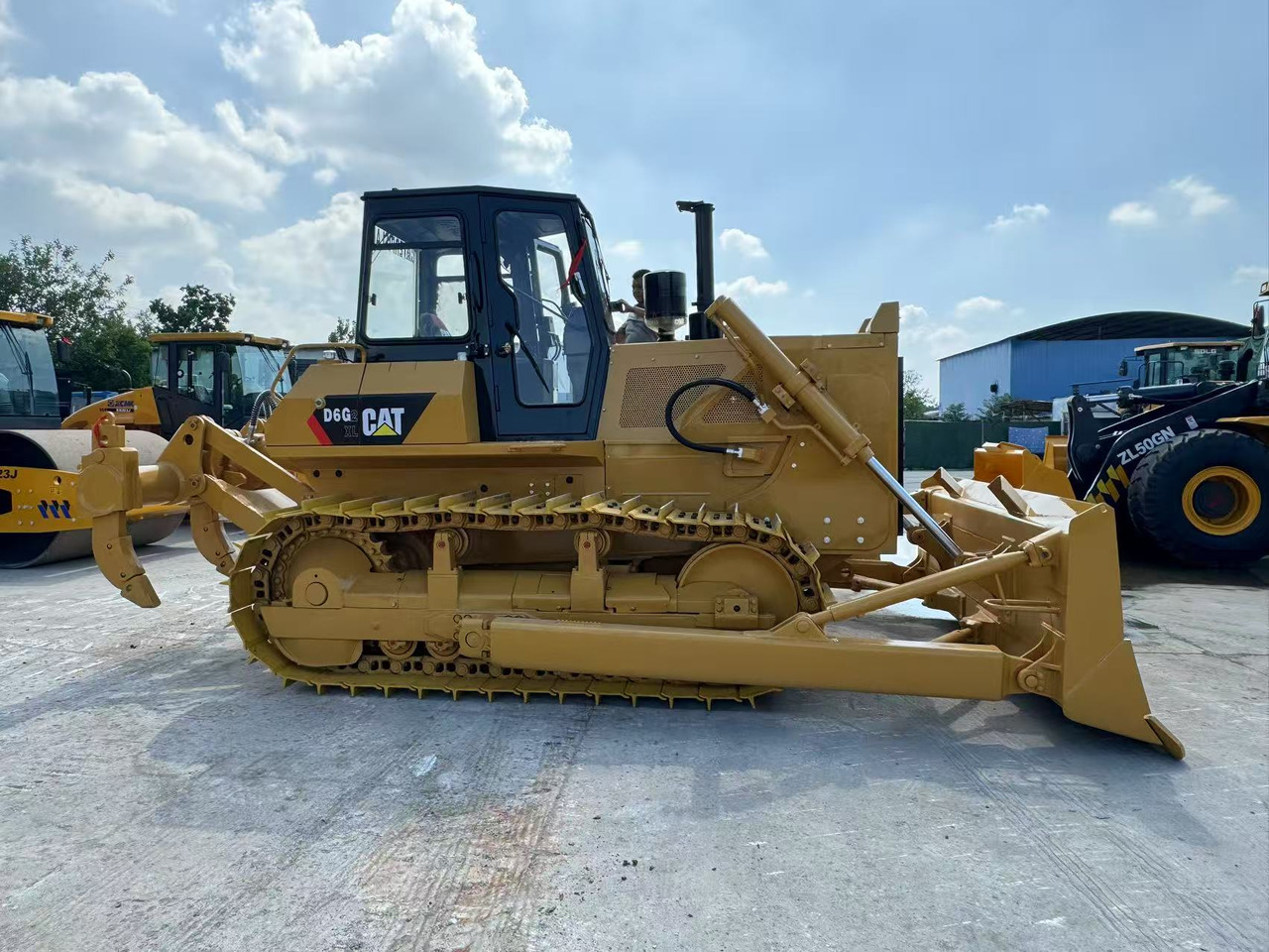CATERPILLAR D6G D7G - Μπουλντόζα: φωτογραφία 2 CATERPILLAR D6G D7G - Μπουλντόζα: φωτογραφία 2