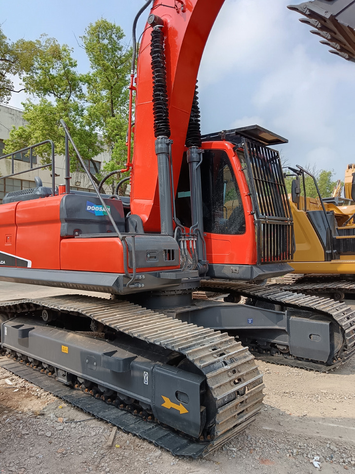 DOOSAN DX225 LCA DX 225 LC - 9C - Ερπυστριοφόρος εκσκαφέας: φωτογραφία 3 DOOSAN DX225 LCA DX 225 LC - 9C - Ερπυστριοφόρος εκσκαφέας: φωτογραφία 3