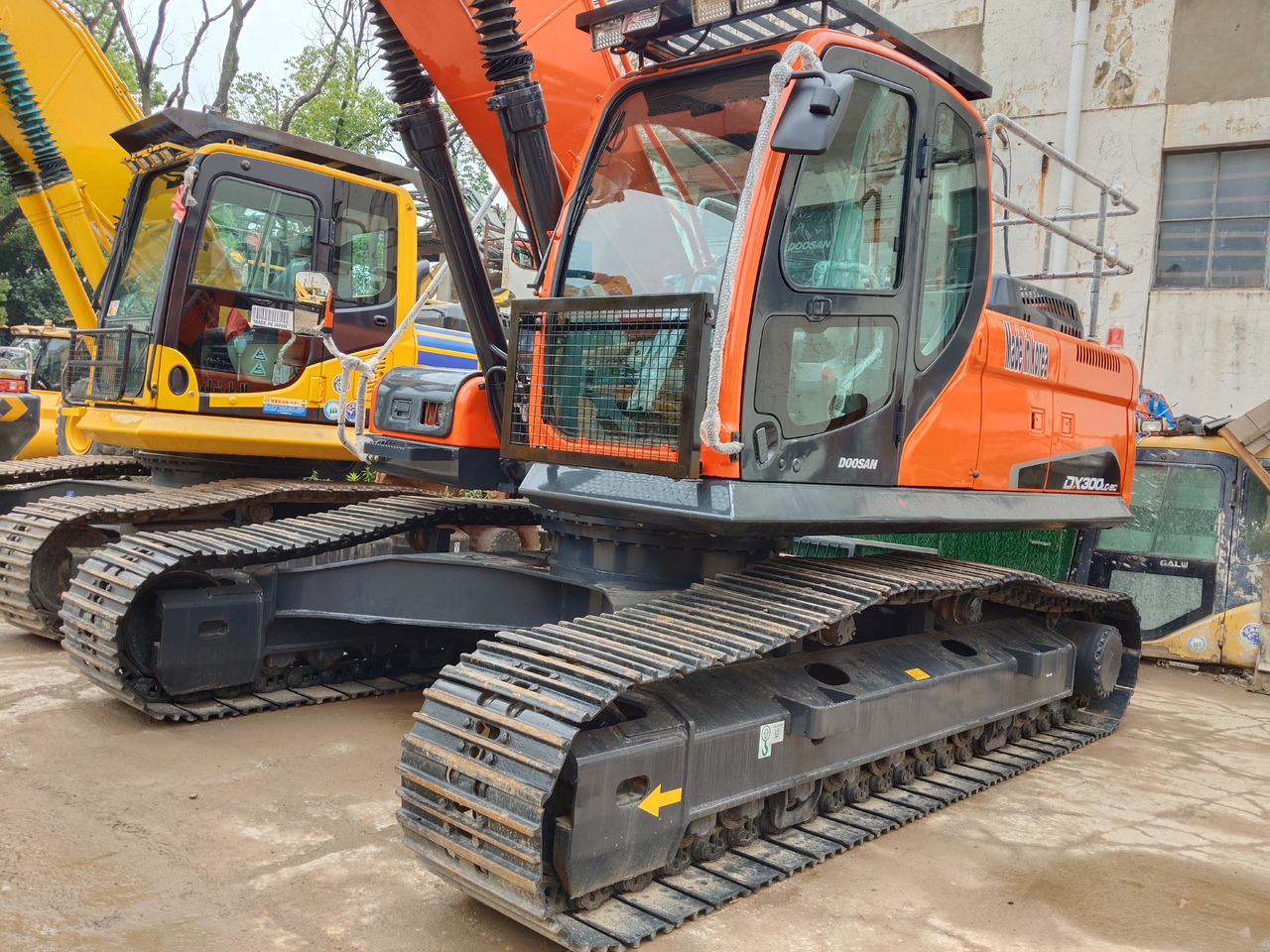 DOOSAN DX300LC-9C DX300LCA - Ερπυστριοφόρος εκσκαφέας: φωτογραφία 1 DOOSAN DX300LC-9C DX300LCA - Ερπυστριοφόρος εκσκαφέας: φωτογραφία 1