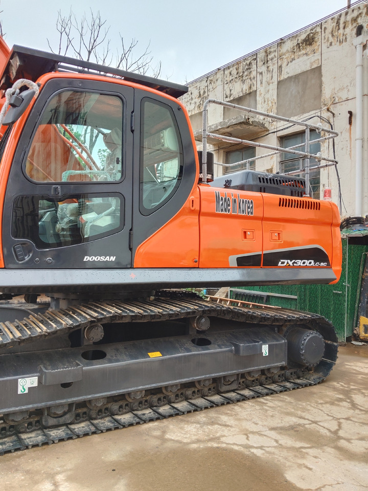 DOOSAN DX300LC-9C DX300LCA - Ερπυστριοφόρος εκσκαφέας: φωτογραφία 3 DOOSAN DX300LC-9C DX300LCA - Ερπυστριοφόρος εκσκαφέας: φωτογραφία 3