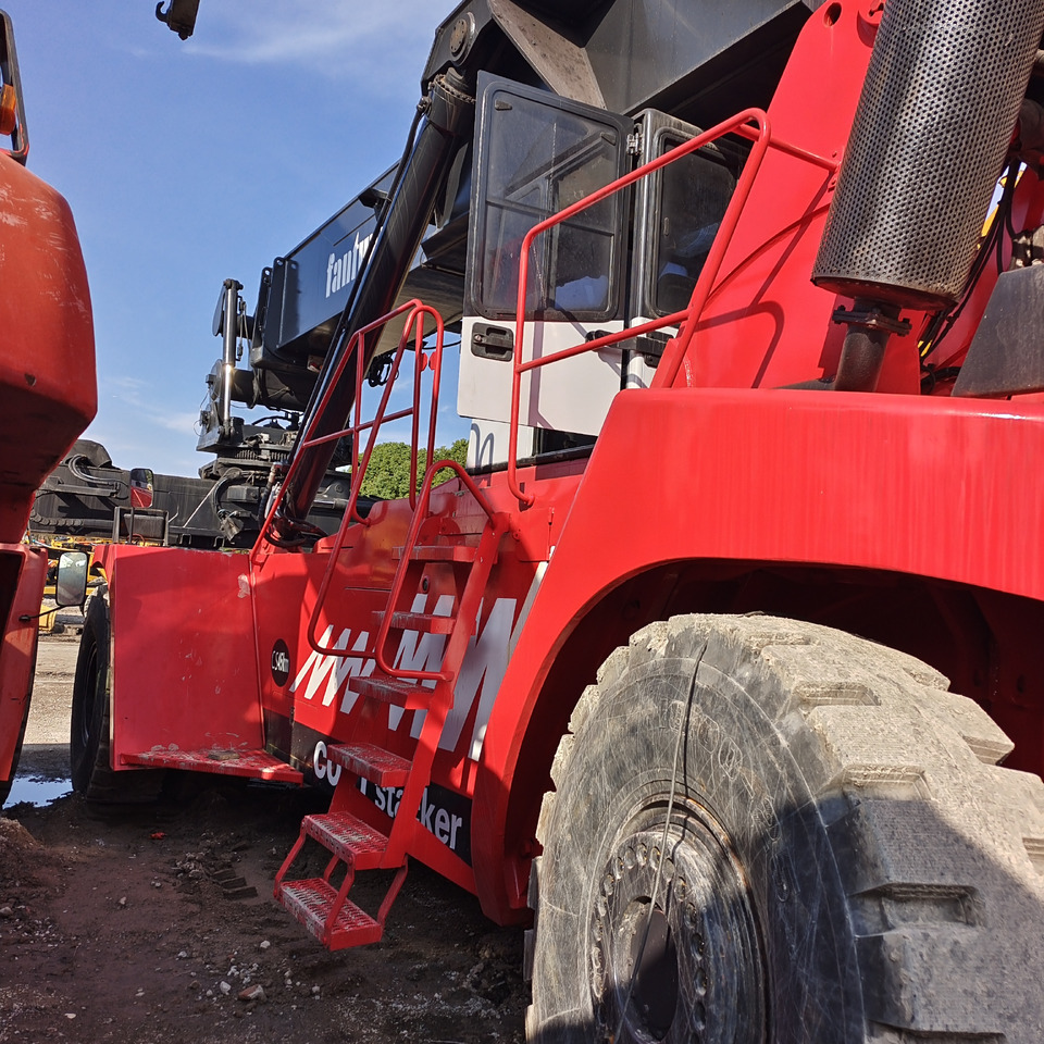 FANTUZZI CS 45 KMHD 45 TON CONTAINER REACH CRANE - Reachstacker: φωτογραφία 4 FANTUZZI CS 45 KMHD 45 TON CONTAINER REACH CRANE - Reachstacker: φωτογραφία 4