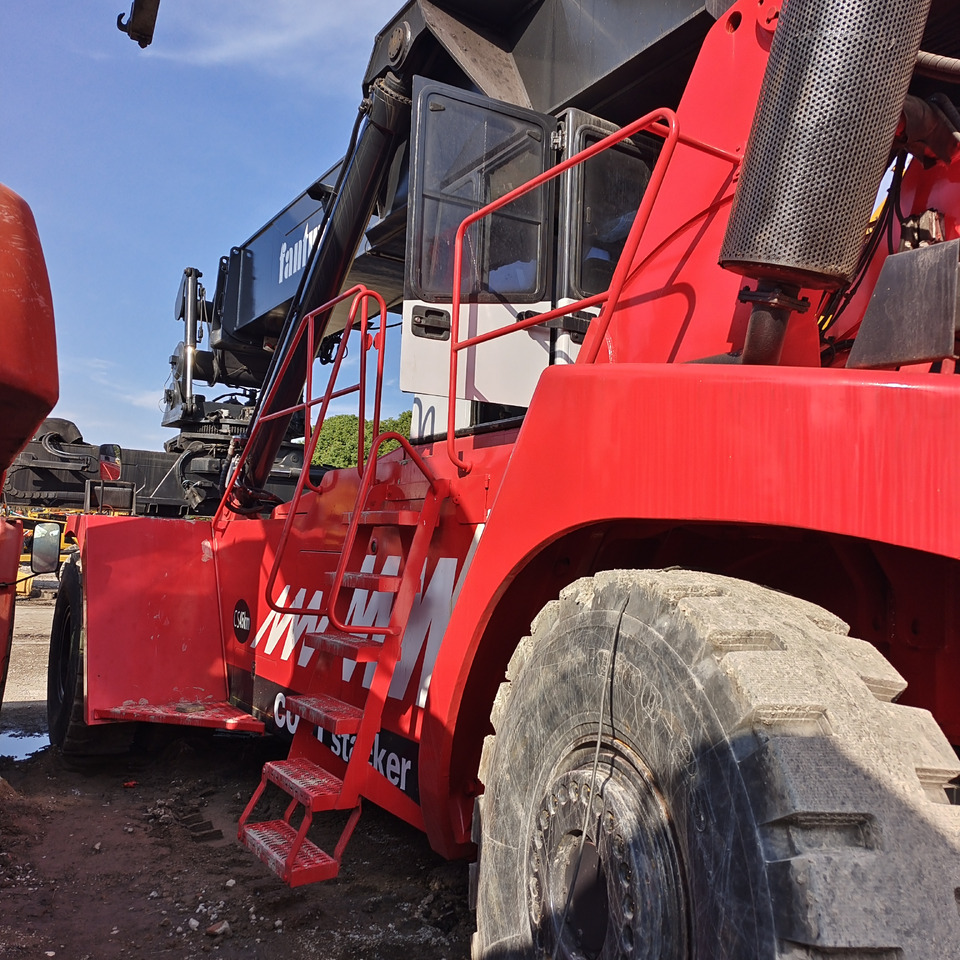 FANTUZZI CS45KMHD 45 TON - Reachstacker: φωτογραφία 3 FANTUZZI CS45KMHD 45 TON - Reachstacker: φωτογραφία 3