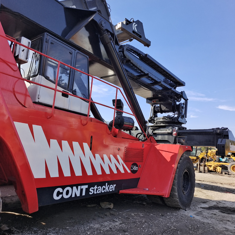 FANTUZZI CS45KMHD - Reachstacker: φωτογραφία 4 FANTUZZI CS45KMHD - Reachstacker: φωτογραφία 4