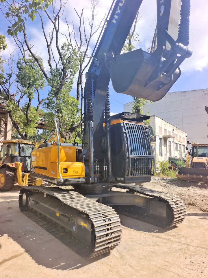 HYUNDAI HX220HD WITH 4 CAMERAS - Ερπυστριοφόρος εκσκαφέας: φωτογραφία 4 HYUNDAI HX220HD WITH 4 CAMERAS - Ερπυστριοφόρος εκσκαφέας: φωτογραφία 4