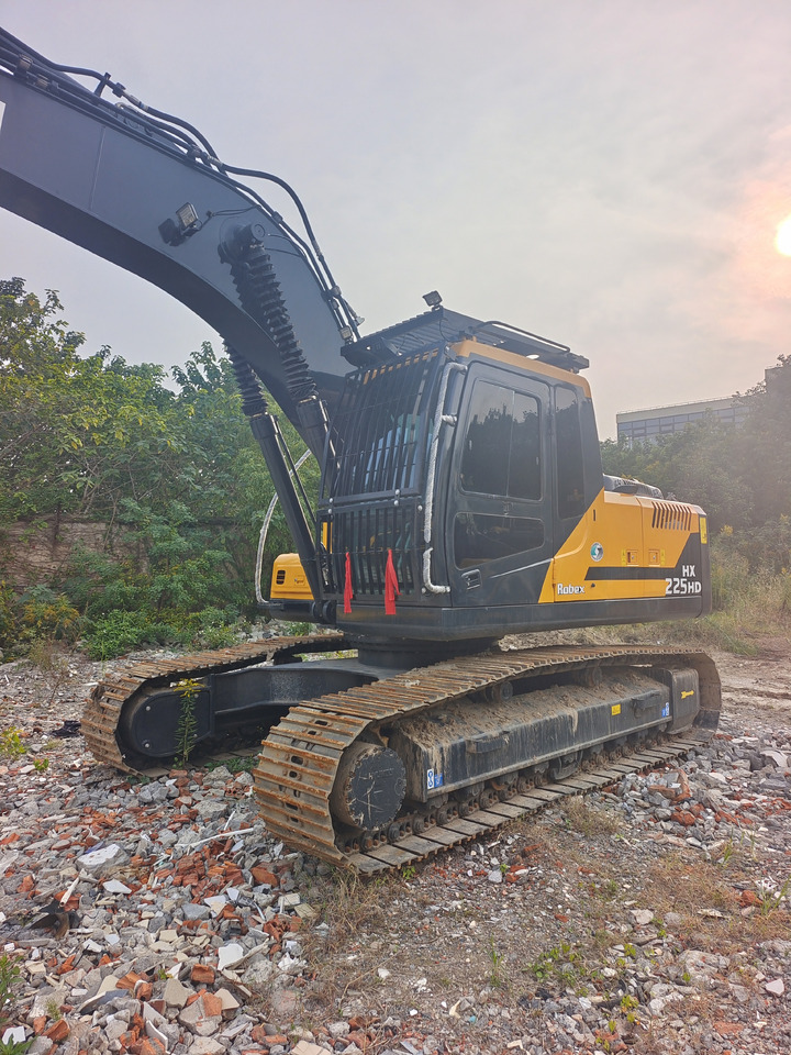 HYUNDAI HX225HD - Ερπυστριοφόρος εκσκαφέας: φωτογραφία 4 HYUNDAI HX225HD - Ερπυστριοφόρος εκσκαφέας: φωτογραφία 4