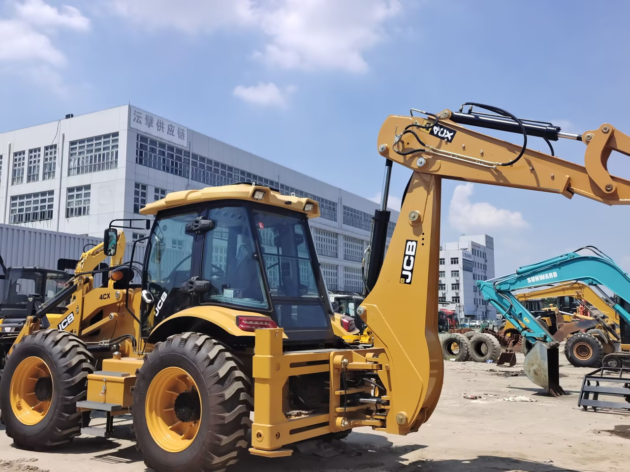 JCB 4CX BRAND NEW - Φορτωτής εκσκαφέας: φωτογραφία 1 JCB 4CX BRAND NEW - Φορτωτής εκσκαφέας: φωτογραφία 1