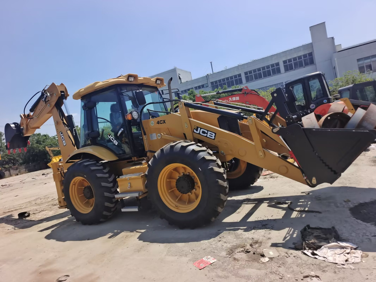 JCB 4CX BRAND NEW - Φορτωτής εκσκαφέας: φωτογραφία 1 JCB 4CX BRAND NEW - Φορτωτής εκσκαφέας: φωτογραφία 1