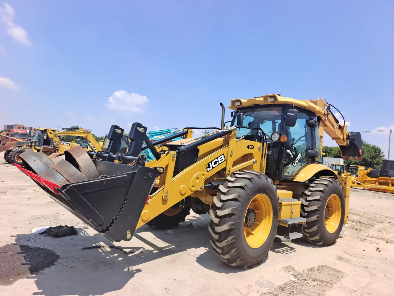 JCB 4CX BRAND NEW - Φορτωτής εκσκαφέας: φωτογραφία 2 JCB 4CX BRAND NEW - Φορτωτής εκσκαφέας: φωτογραφία 2