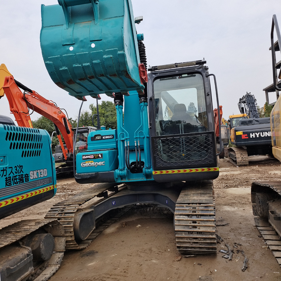 KOBELCO SK140 SK200-8 SK210LC - Ερπυστριοφόρος εκσκαφέας: φωτογραφία 4 KOBELCO SK140 SK200-8 SK210LC - Ερπυστριοφόρος εκσκαφέας: φωτογραφία 4