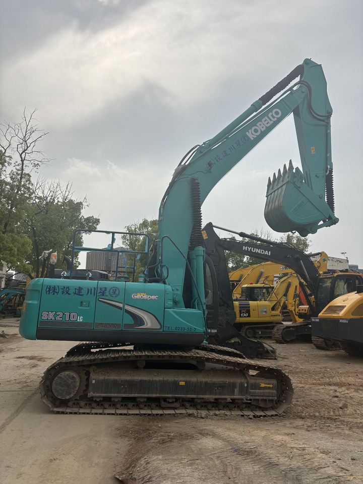 KOBELCO SK210LC - Ερπυστριοφόρος εκσκαφέας: φωτογραφία 2 KOBELCO SK210LC - Ερπυστριοφόρος εκσκαφέας: φωτογραφία 2