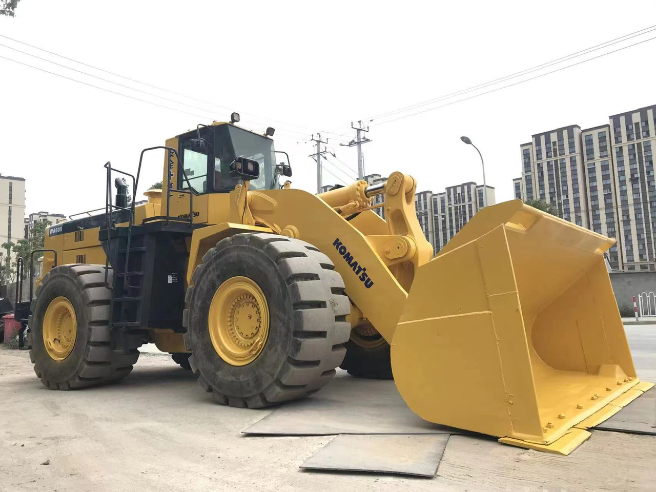KOMATSU WA600-6 WA 600 - Ελαστιχοφόρος φορτωτής: φωτογραφία 3 KOMATSU WA600-6 WA 600 - Ελαστιχοφόρος φορτωτής: φωτογραφία 3