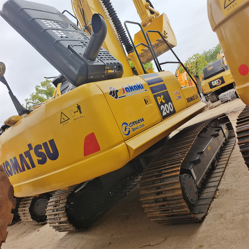Ερπυστριοφόρος εκσκαφέας Komatsu PC 200-8N1: φωτογραφία 1