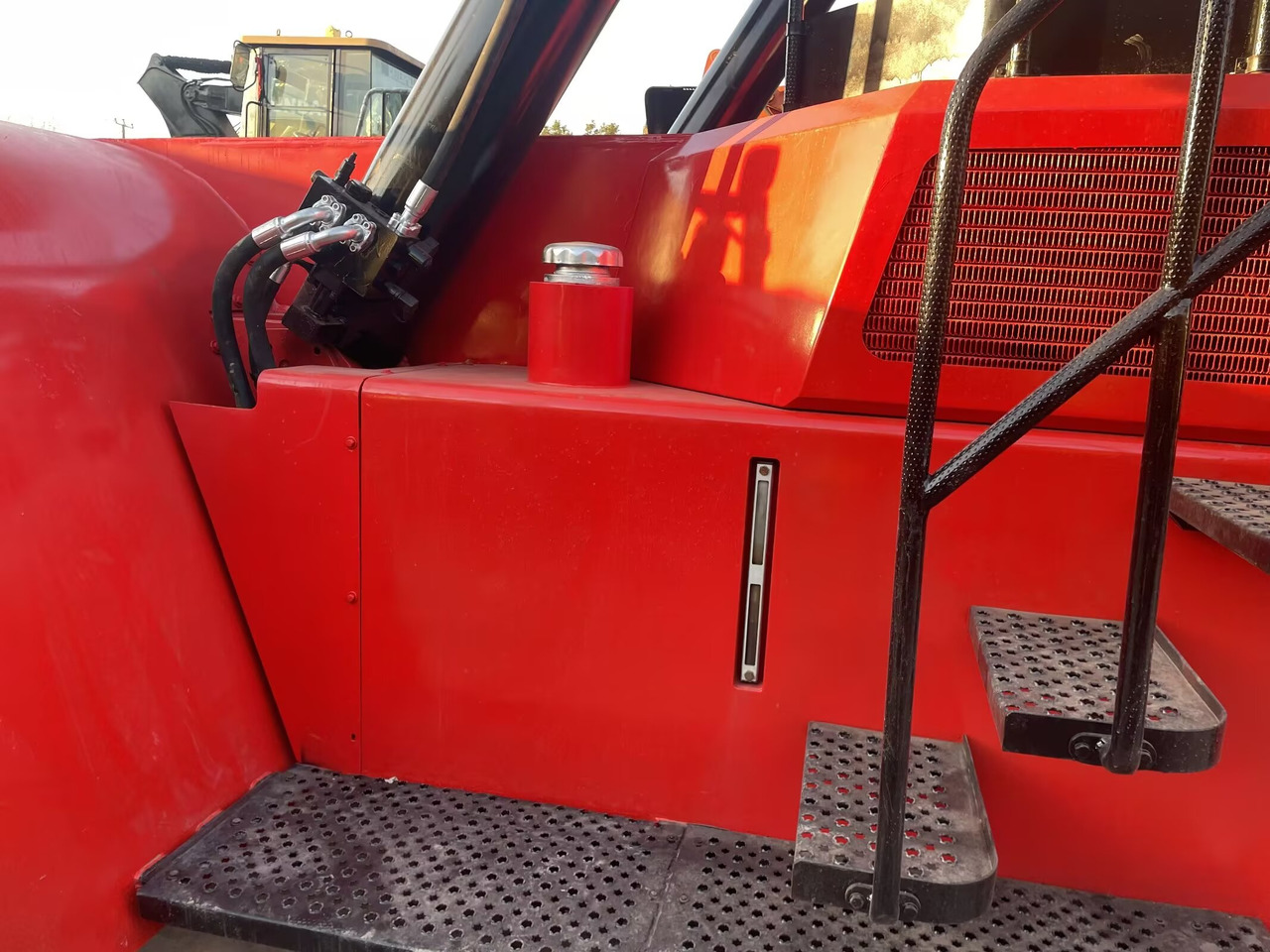 SANY SRSC45C30 - Reachstacker: φωτογραφία 3 SANY SRSC45C30 - Reachstacker: φωτογραφία 3