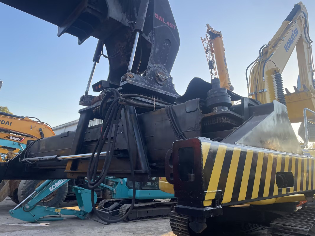 SANY SRSC45C30 - Reachstacker: φωτογραφία 2 SANY SRSC45C30 - Reachstacker: φωτογραφία 2