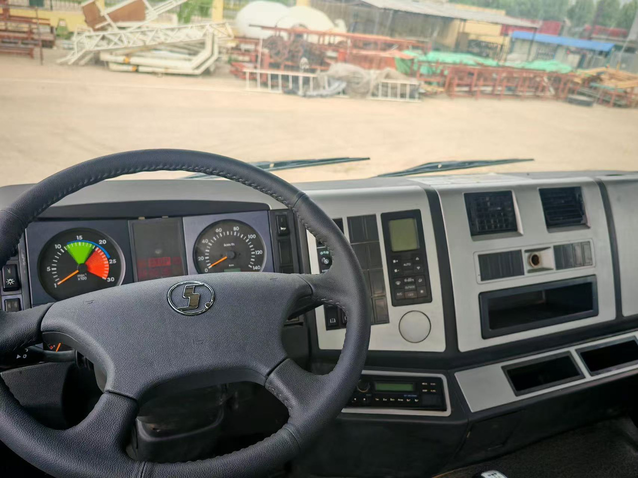 SHACMAN F3000 8*4 DUMP TRUCK - Φορτηγό ανατρεπόμενο: φωτογραφία 5 SHACMAN F3000 8*4 DUMP TRUCK - Φορτηγό ανατρεπόμενο: φωτογραφία 5