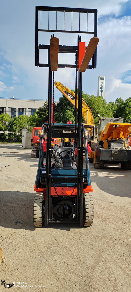 TOYOTA FD30 - Πετρελαιοκίνητο περονοφόρο: φωτογραφία 2 TOYOTA FD30 - Πετρελαιοκίνητο περονοφόρο: φωτογραφία 2