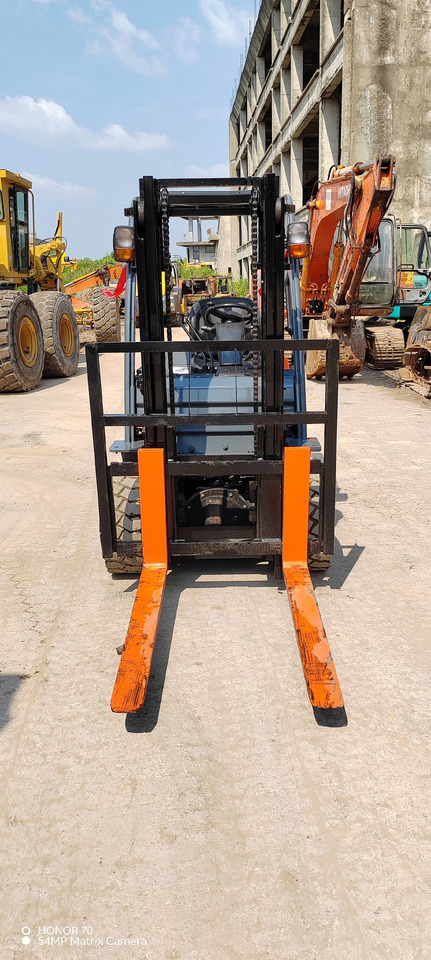 TOYOTA FD35 - Πετρελαιοκίνητο περονοφόρο: φωτογραφία 2 TOYOTA FD35 - Πετρελαιοκίνητο περονοφόρο: φωτογραφία 2