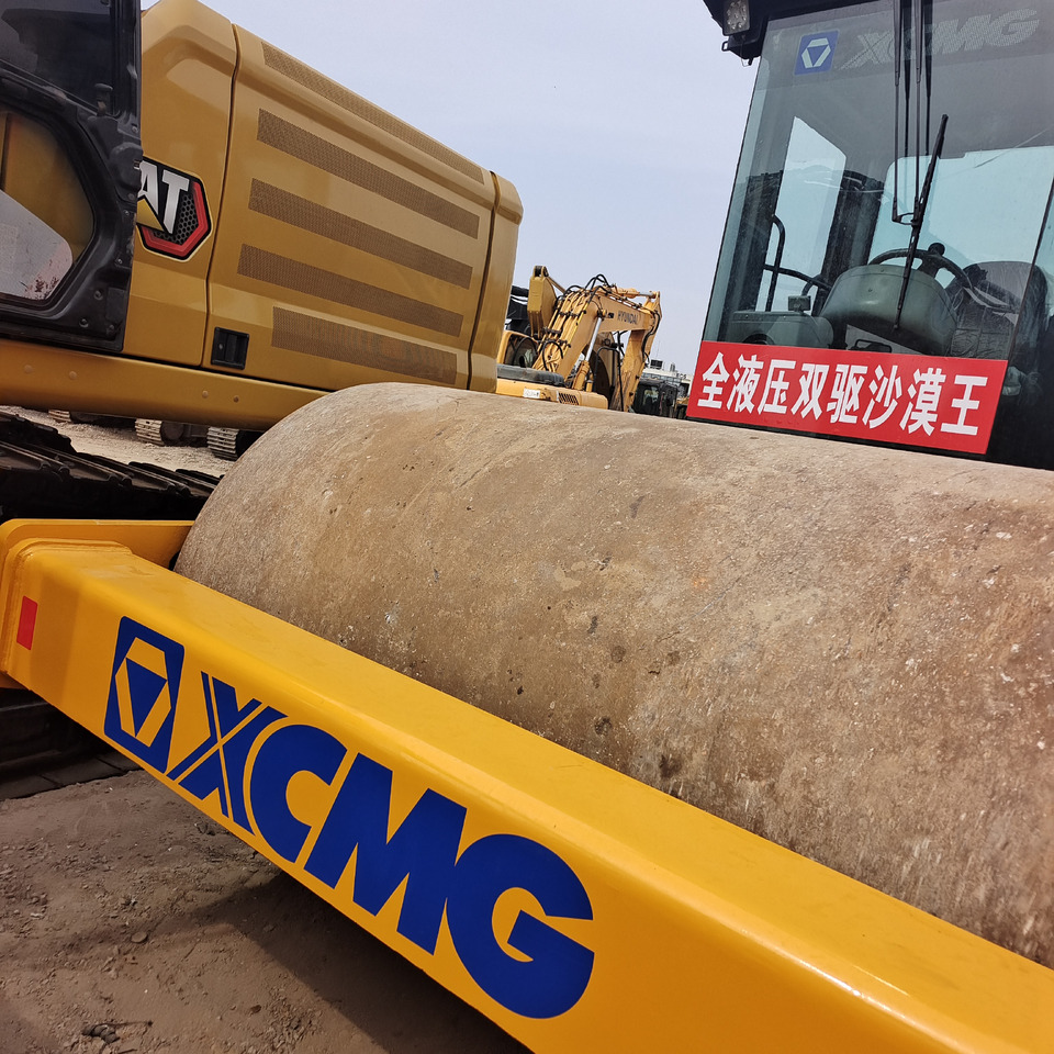 XCMG XS 143J - Ασφαλτικός οδοστρωτήρας: φωτογραφία 2 XCMG XS 143J - Ασφαλτικός οδοστρωτήρας: φωτογραφία 2