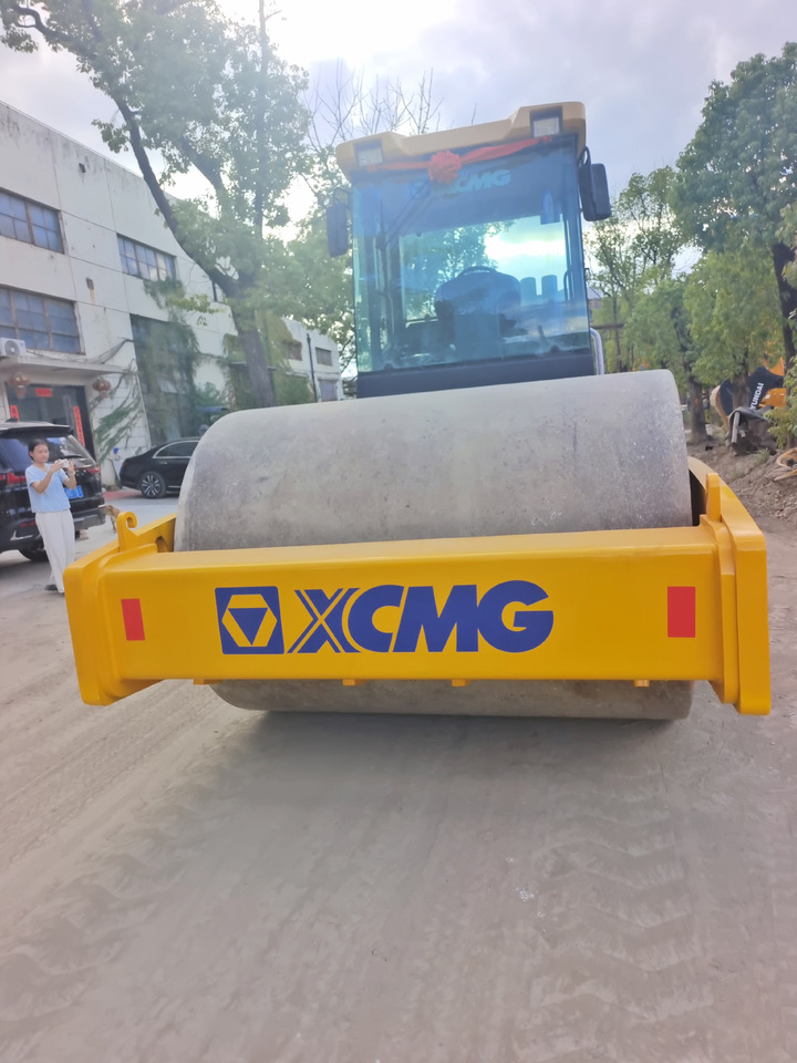 XCMG XS 223J XS263J 222J 203J 163J 183J - Ασφαλτικός οδοστρωτήρας: φωτογραφία 3 XCMG XS 223J XS263J 222J 203J 163J 183J - Ασφαλτικός οδοστρωτήρας: φωτογραφία 3