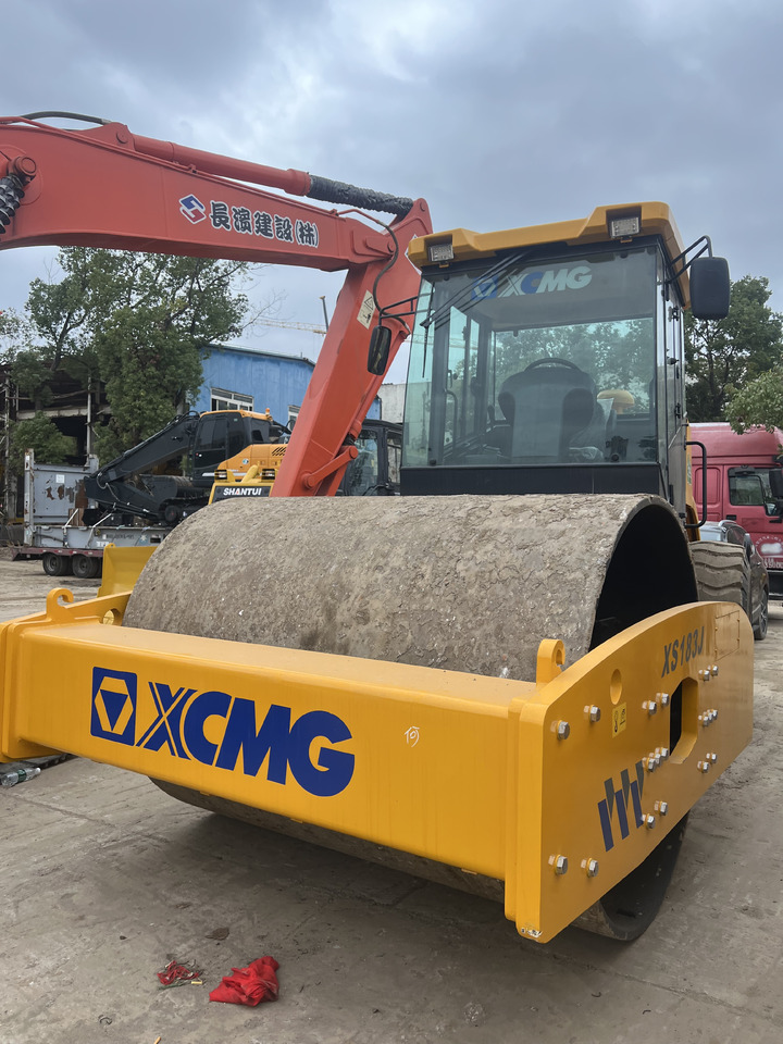 XCMG XS183J - Ασφαλτικός οδοστρωτήρας: φωτογραφία 1 XCMG XS183J - Ασφαλτικός οδοστρωτήρας: φωτογραφία 1