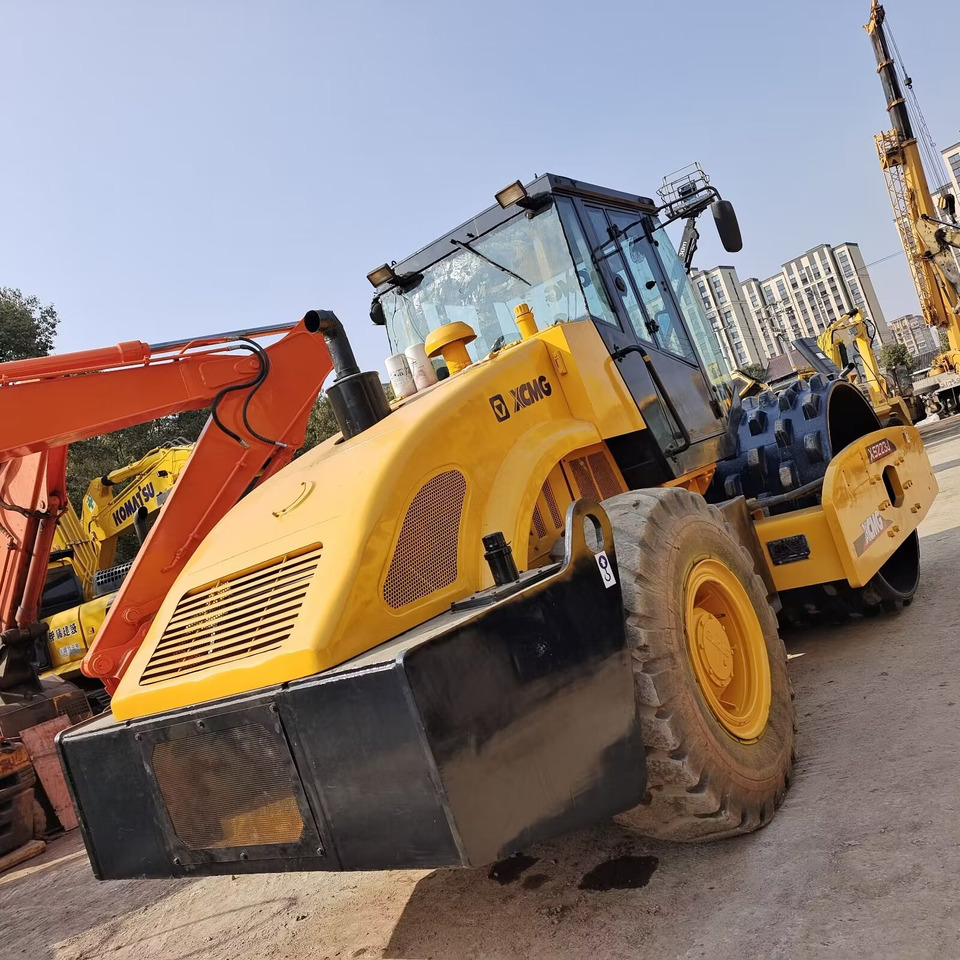 XCMG xs 223j XS223J Goat Horn Vibratory Roller Compactor - Ασφαλτικός οδοστρωτήρας: φωτογραφία 3 XCMG xs 223j XS223J Goat Horn Vibratory Roller Compactor - Ασφαλτικός οδοστρωτήρας: φωτογραφία 3