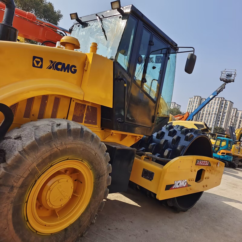 XCMG xs 223j XS223J Goat Horn Vibratory Roller Compactor - Ασφαλτικός οδοστρωτήρας: φωτογραφία 2 XCMG xs 223j XS223J Goat Horn Vibratory Roller Compactor - Ασφαλτικός οδοστρωτήρας: φωτογραφία 2
