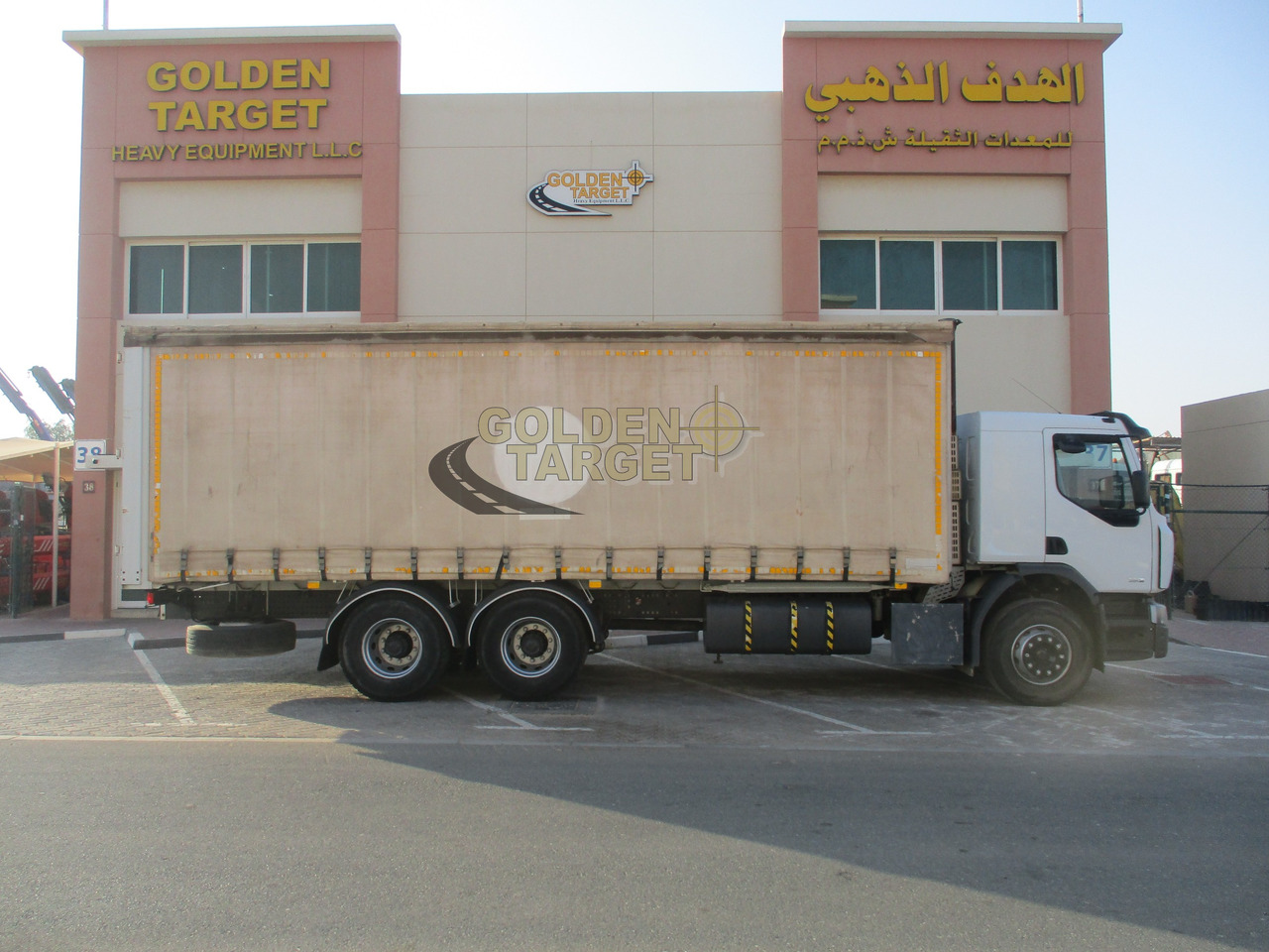 Renault KERAX 380 - Φορτηγό μουσαμάς: φωτογραφία 5 Renault KERAX 380 - Φορτηγό μουσαμάς: φωτογραφία 5