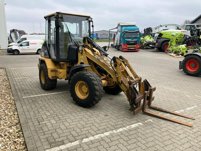 Caterpillar 906 - Ελαστιχοφόρος φορτωτής: φωτογραφία 2 Caterpillar 906 - Ελαστιχοφόρος φορτωτής: φωτογραφία 2