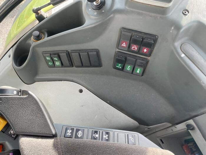 Claas Arion 650 - Τρακτέρ: φωτογραφία 5 Claas Arion 650 - Τρακτέρ: φωτογραφία 5