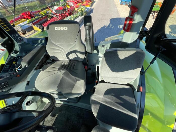 Claas Arion 650 - Τρακτέρ: φωτογραφία 2 Claas Arion 650 - Τρακτέρ: φωτογραφία 2