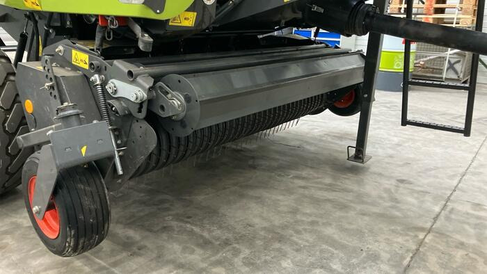 Claas Variant 485 RC - Χορτοδετική μηχανή στρόγγυλης μπάλας: φωτογραφία 3 Claas Variant 485 RC - Χορτοδετική μηχανή στρόγγυλης μπάλας: φωτογραφία 3