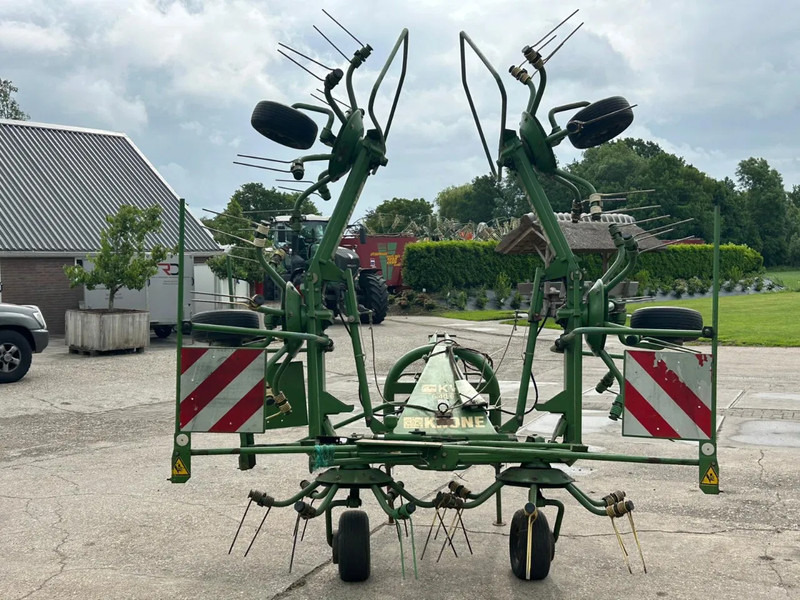Krone KW 6.40 schudder schuilstelling hooibouw 6 elements - Χορτοσυλλέκτης: φωτογραφία 5 Krone KW 6.40 schudder schuilstelling hooibouw 6 elements - Χορτοσυλλέκτης: φωτογραφία 5