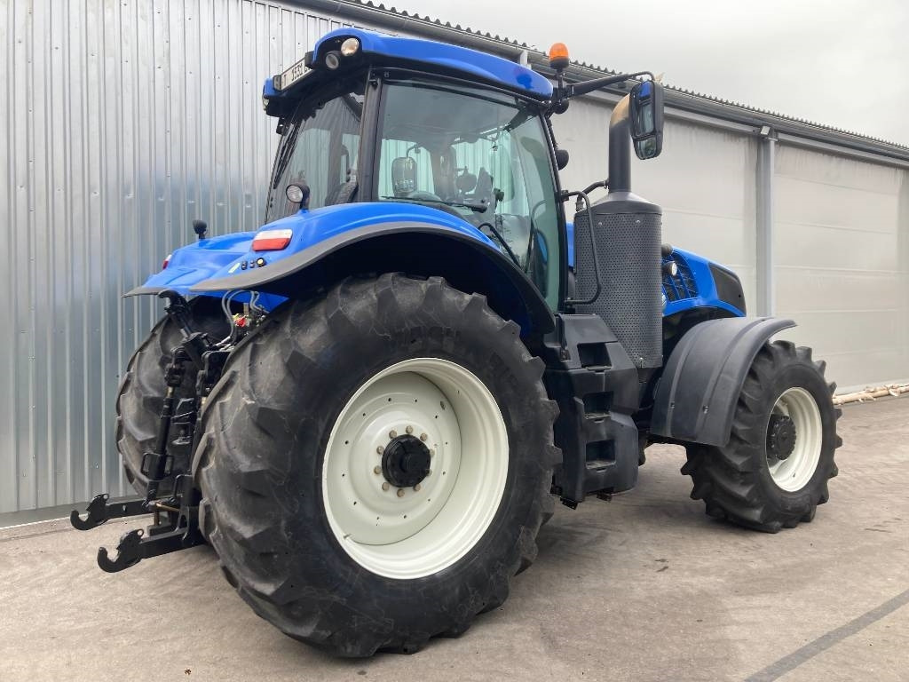 New Holland T 8.320 AC - Τρακτέρ: φωτογραφία 3 New Holland T 8.320 AC - Τρακτέρ: φωτογραφία 3