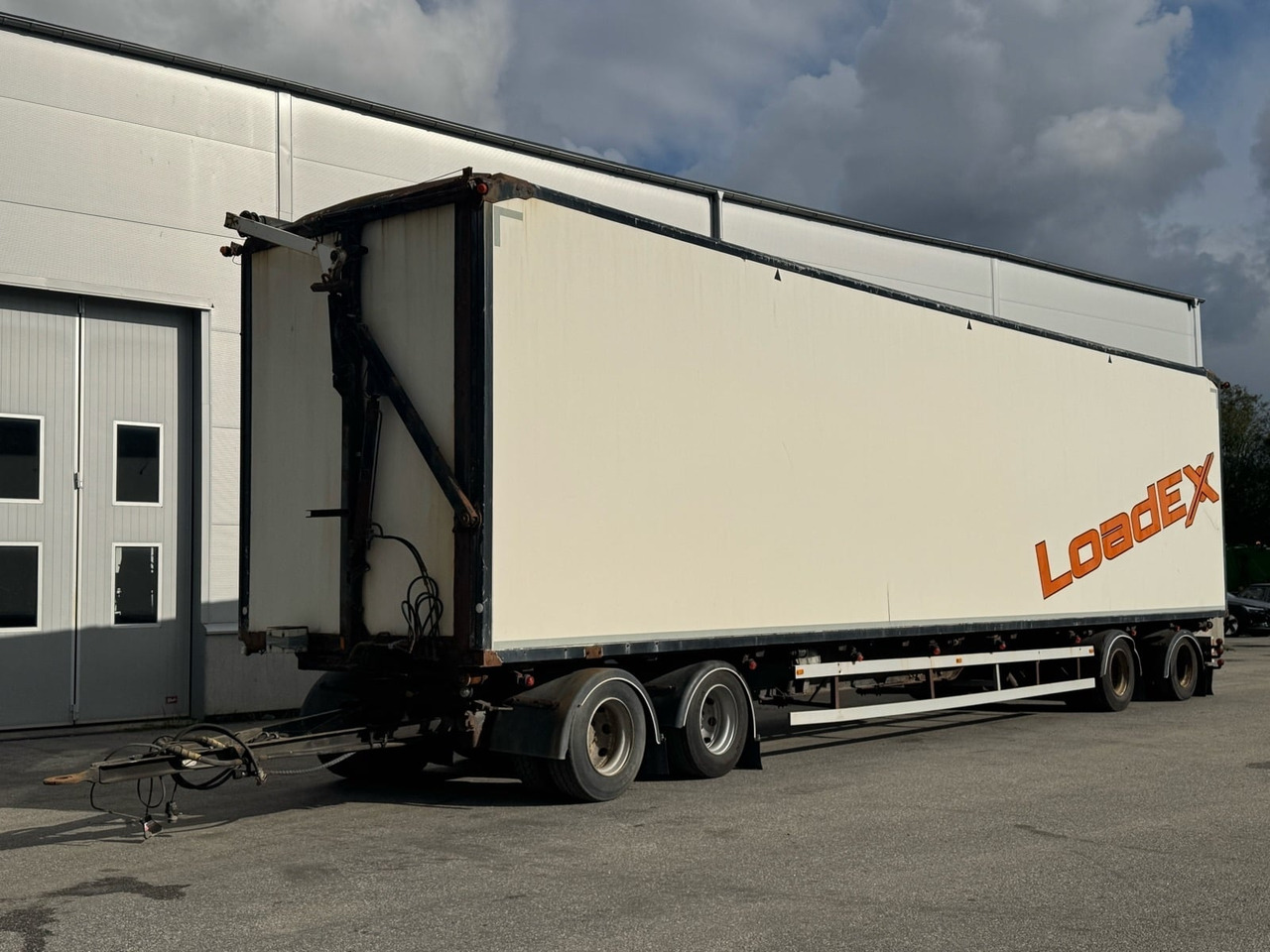 Flissläp Eksjövagnen FS 18-20 -2015 | Reparationsobjekt - Ρυμούλκα κόφα: φωτογραφία 1 Flissläp Eksjövagnen FS 18-20 -2015 | Reparationsobjekt - Ρυμούλκα κόφα: φωτογραφία 1