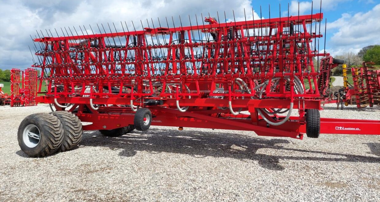 CMN Flex-Weeder 18m med frøudstyr - Σβάρνα: φωτογραφία 1 CMN Flex-Weeder 18m med frøudstyr - Σβάρνα: φωτογραφία 1