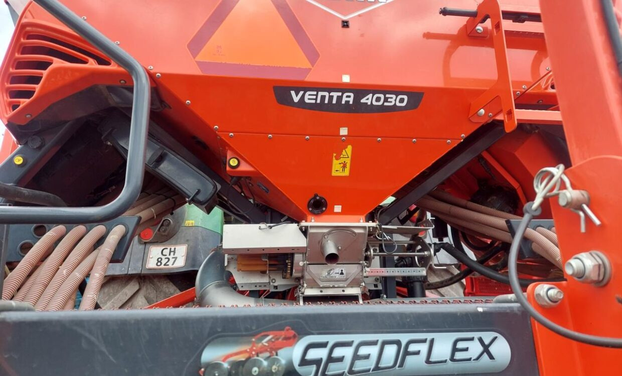Kuhn Kuhn Venta 4030 / HR 4004 - Σπαρτική με σβάρνα: φωτογραφία 5 Kuhn Kuhn Venta 4030 / HR 4004 - Σπαρτική με σβάρνα: φωτογραφία 5
