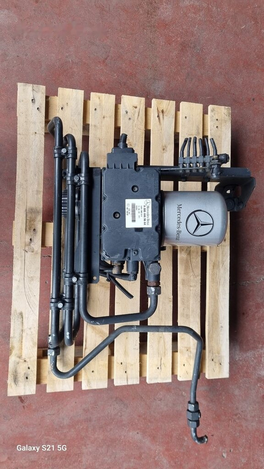 KNORR-BREMSE Knorr-Bremse AIR DRYER Mercedes-Benz ACTROS MP4 - Βαλβίδα φρένων για Φορτηγό: φωτογραφία 2 KNORR-BREMSE Knorr-Bremse AIR DRYER Mercedes-Benz ACTROS MP4 - Βαλβίδα φρένων για Φορτηγό: φωτογραφία 2