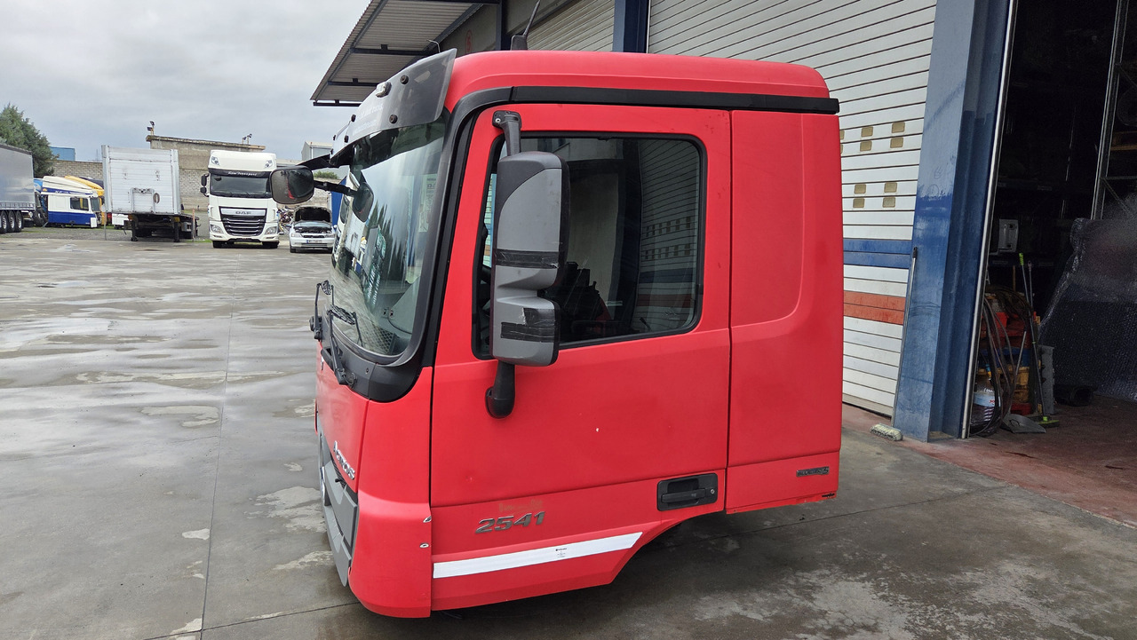 MERCEDES-BENZ CABIN ACTROS MP3 MEDIUM - Καμπίνα για Φορτηγό: φωτογραφία 1 MERCEDES-BENZ CABIN ACTROS MP3 MEDIUM - Καμπίνα για Φορτηγό: φωτογραφία 1