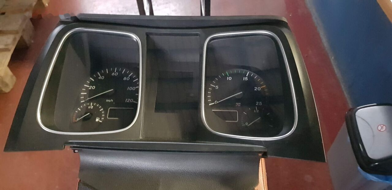 Mercedes-Benz INSTRUMENT PANEL ACTROS EURO 6 Mercedes-Benz ACTROS MP4 - Ταμπλό αυτοκινήτου για Φορτηγό: φωτογραφία 2 Mercedes-Benz INSTRUMENT PANEL ACTROS EURO 6 Mercedes-Benz ACTROS MP4 - Ταμπλό αυτοκινήτου για Φορτηγό: φωτογραφία 2