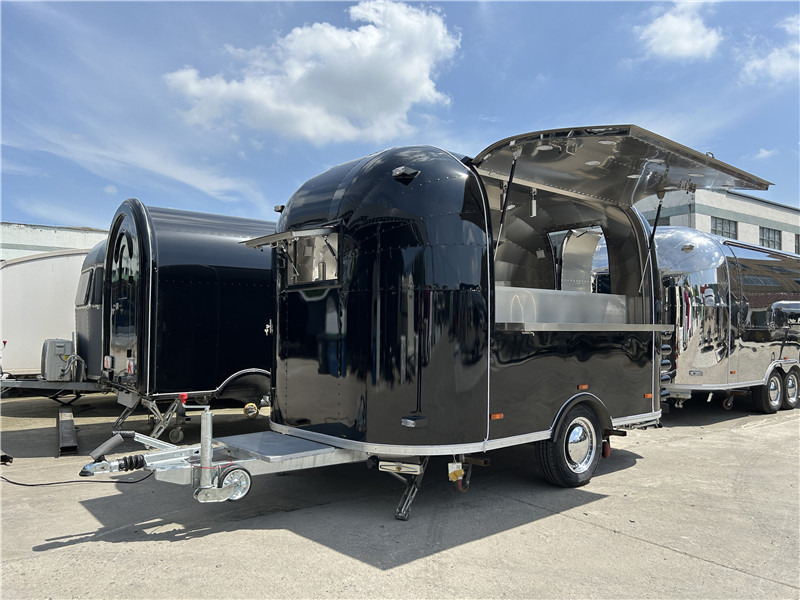 European Food Truck Crepe,Burger,Grilled Sausage,Lángos Food Trailer - Ρυμουλκούμενη καντίνα: φωτογραφία 2 European Food Truck Crepe,Burger,Grilled Sausage,Lángos Food Trailer - Ρυμουλκούμενη καντίνα: φωτογραφία 2