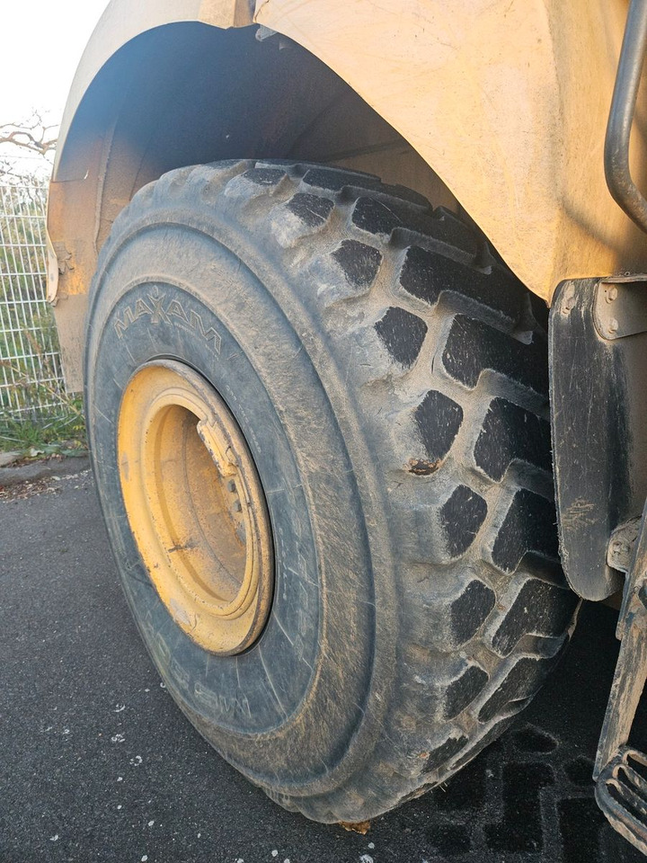 New Holland W270B - Ελαστιχοφόρος φορτωτής: φωτογραφία 5 New Holland W270B - Ελαστιχοφόρος φορτωτής: φωτογραφία 5