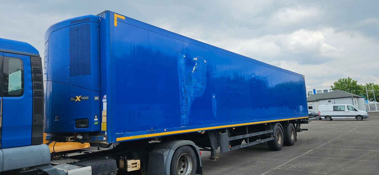 Schmitz Cargobull Kühlkoffer ThermoKing mit Ladebordwand - Επικαθήμενο ψυγείο: φωτογραφία 2 Schmitz Cargobull Kühlkoffer ThermoKing mit Ladebordwand - Επικαθήμενο ψυγείο: φωτογραφία 2